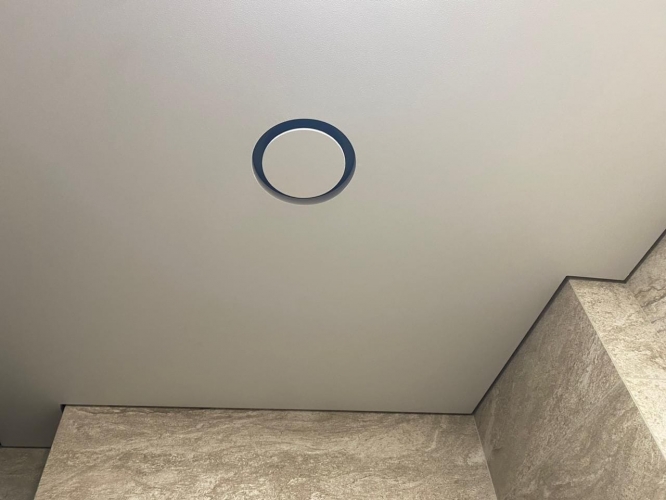 Теневой магнитный диффузор с вентилятором для потолков из гипсокартона 125 мм белый